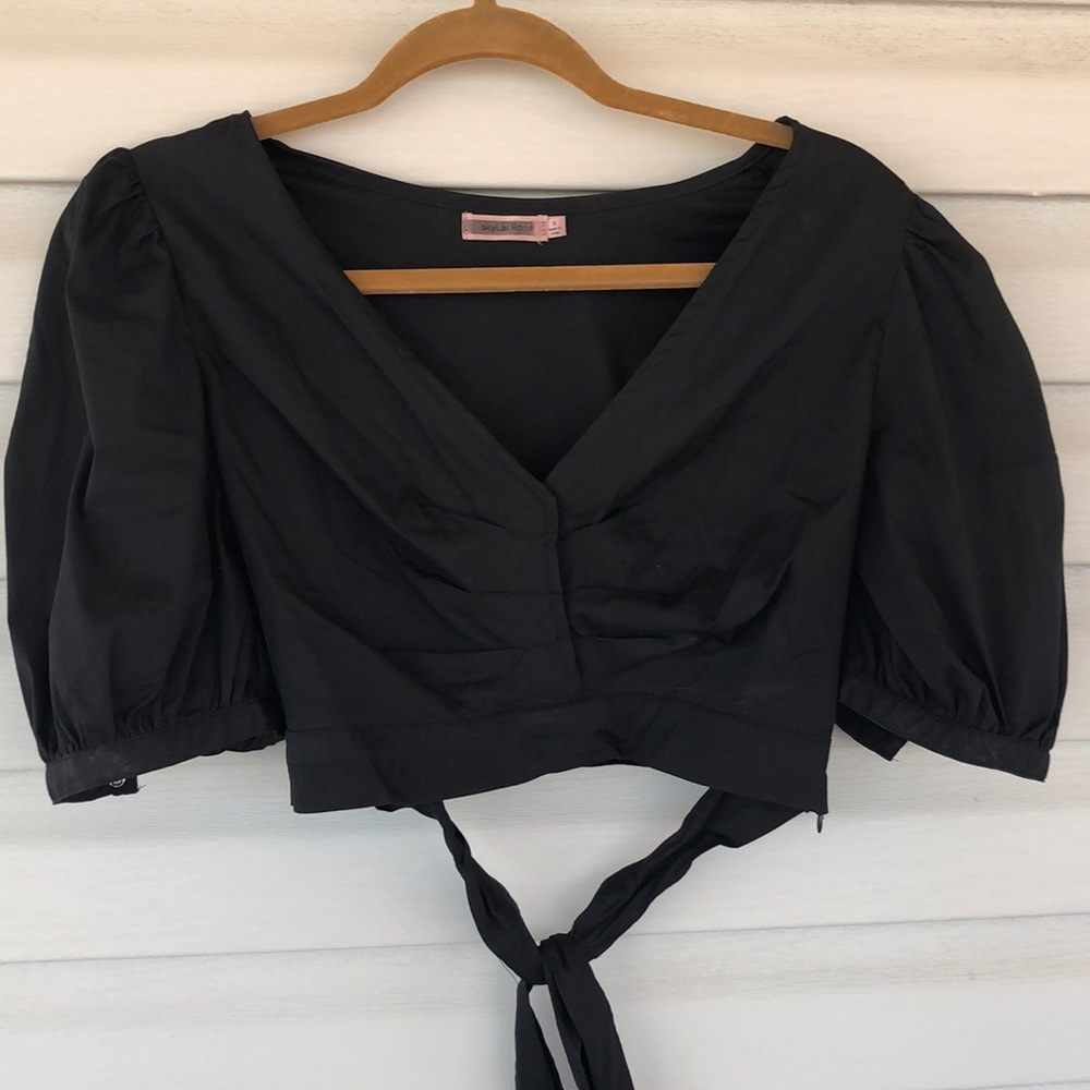 Black crop blouse